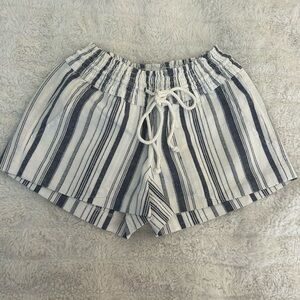 roxy beachy shorts